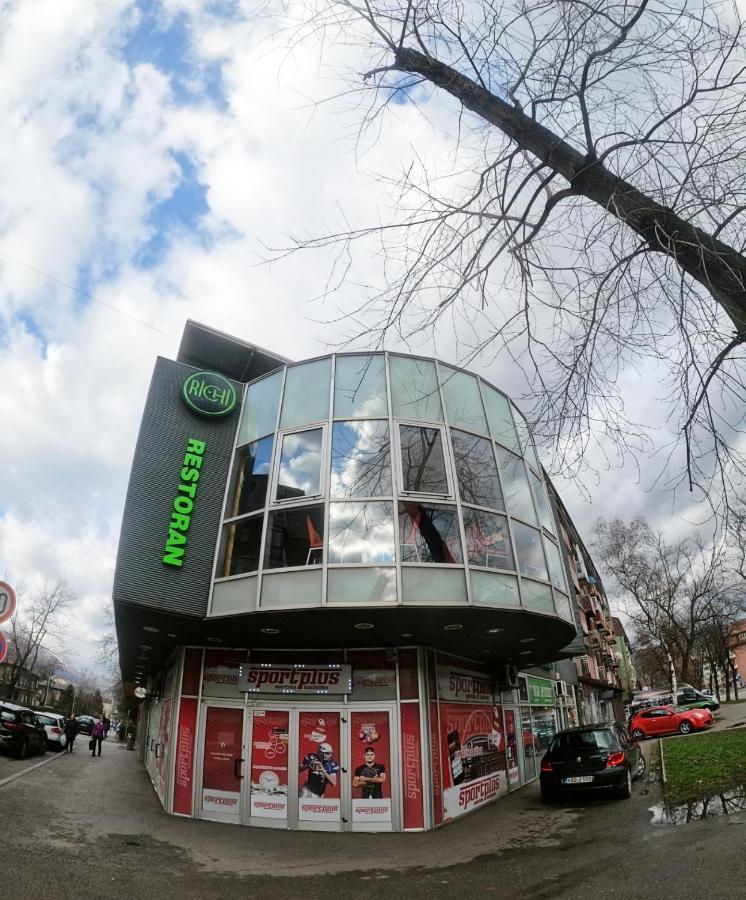 Hotel Richi Zenica Exteriör bild