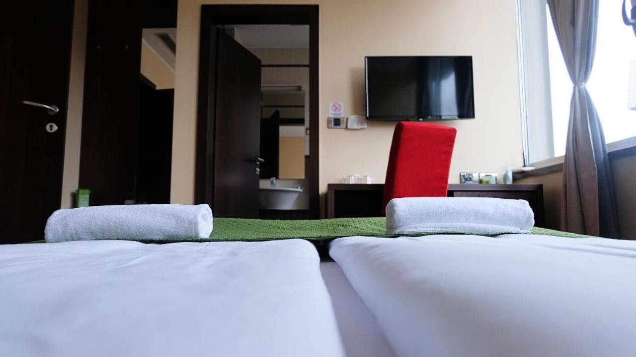 Hotel Richi Zenica Exteriör bild